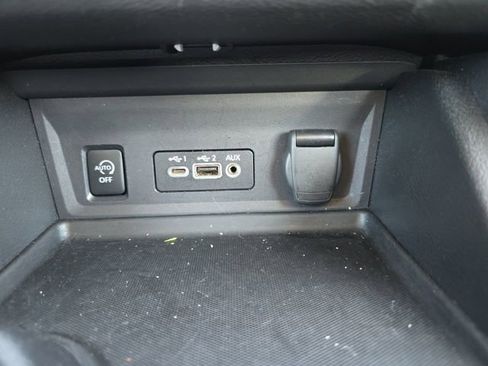 Used 2024 Nissan Sentra SV FWD image 6