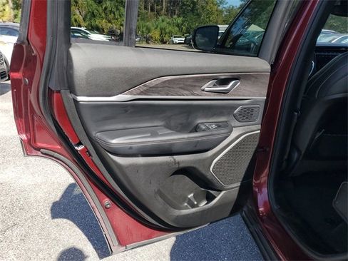 Used 2024 Jeep Grand Cherokee Limited 4xe image 30