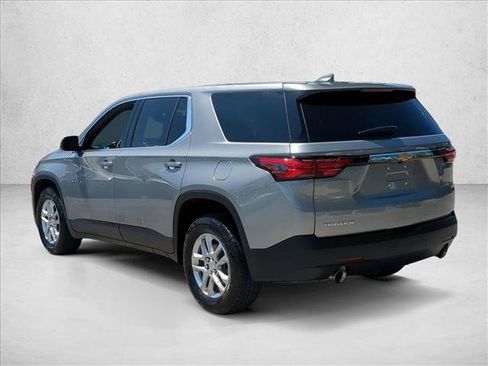 Used 2023 Chevrolet Traverse LS FWD image 8
