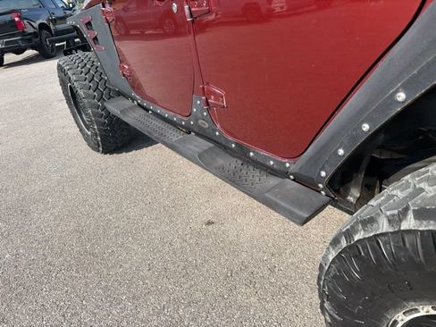 Used 2007 Jeep Wrangler Unlimited Sahara w/ Trailer Tow Group AWD/4WD image 36