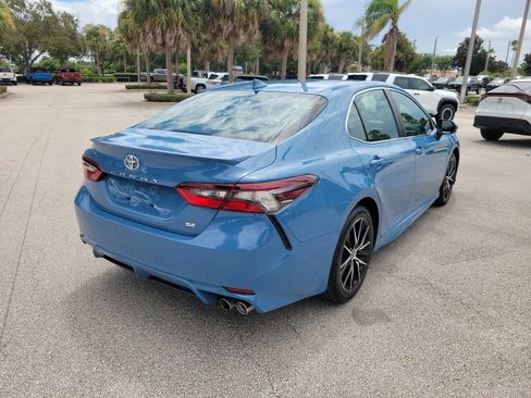 Used 2024 Toyota Camry SE w/ Convenience Package FWD image 3