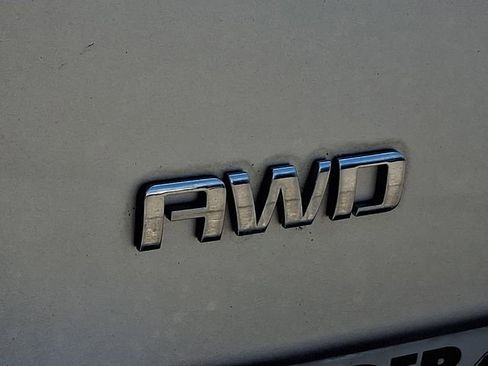 Used 2012 Chevrolet Equinox LS AWD/4WD image 33