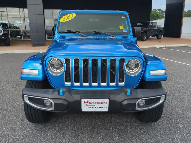Used 2023 Jeep Wrangler Unlimited Sahara w/ Cold Weather Group AWD/4WD image 9