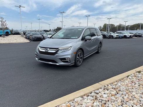 Used 2019 Honda Odyssey Elite image 3