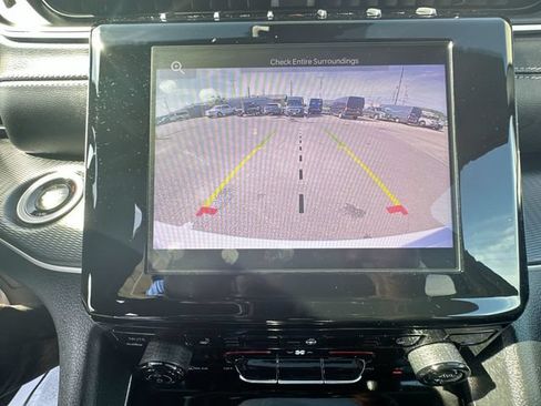 Used 2024 Jeep Grand Cherokee Altitude AWD/4WD image 19