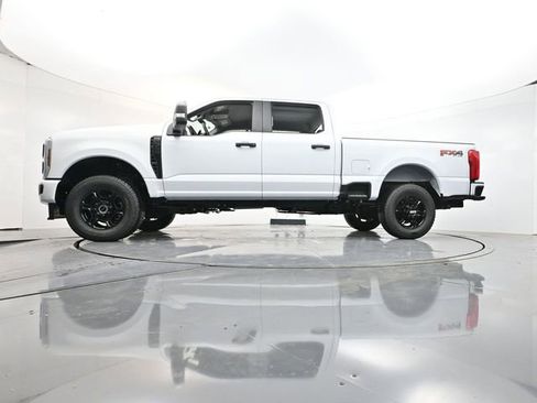 New 2026 Ford F250 4x4 Crew Cab Super Duty image 29
