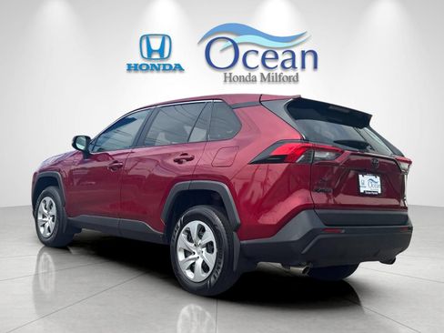 Used 2022 Toyota RAV4 LE AWD/4WD image 5