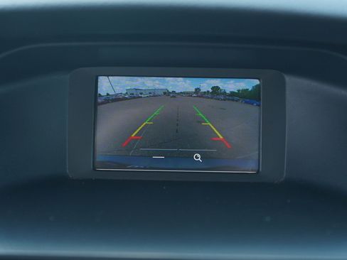 Used 2017 Ford Focus SE FWD image 25