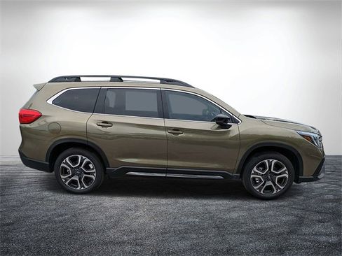New 2025 Subaru Ascent Limited image 2