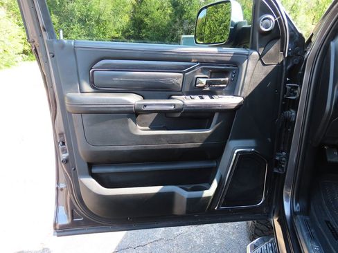 Used 2022 RAM 3500 Limited image 28