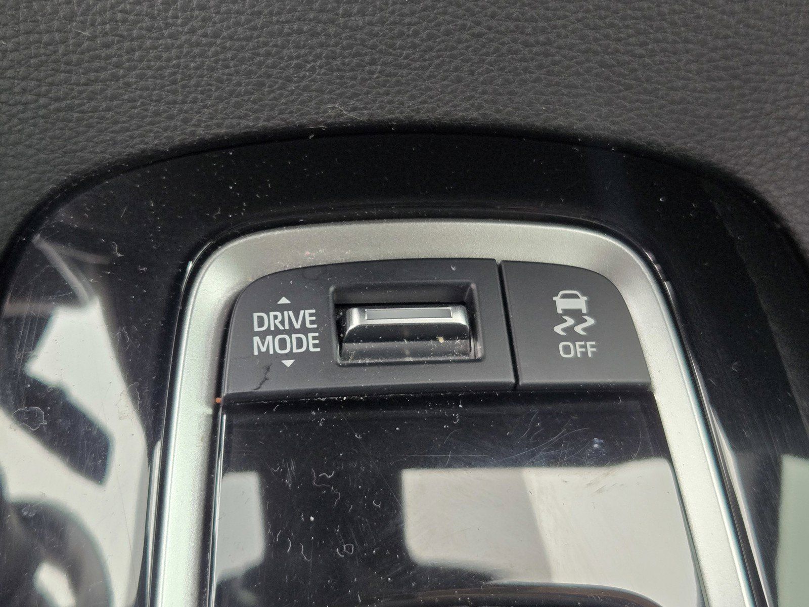 Used 2023 Toyota Corolla SE FWD image 21