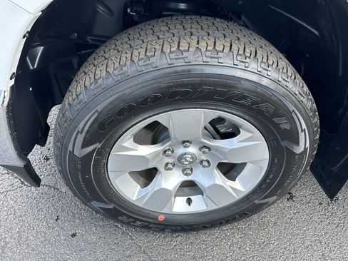 Used 2021 RAM 1500 Big Horn image 10