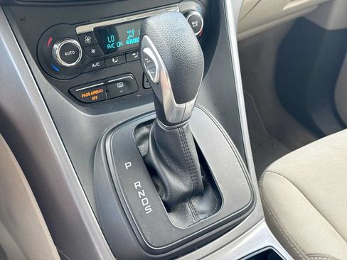 Used 2015 Ford Escape SE w/ Equipment Group 201A AWD/4WD image 18
