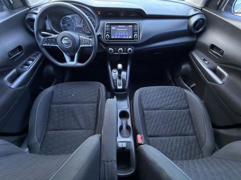 Used 2021 Nissan Kicks S FWD image 10