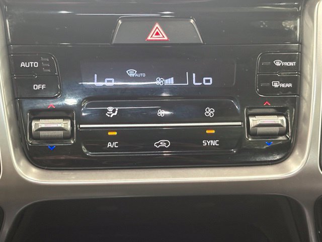 Used 2023 Kia Sorento S w/ Panoramic Sunroof Package AWD/4WD image 25