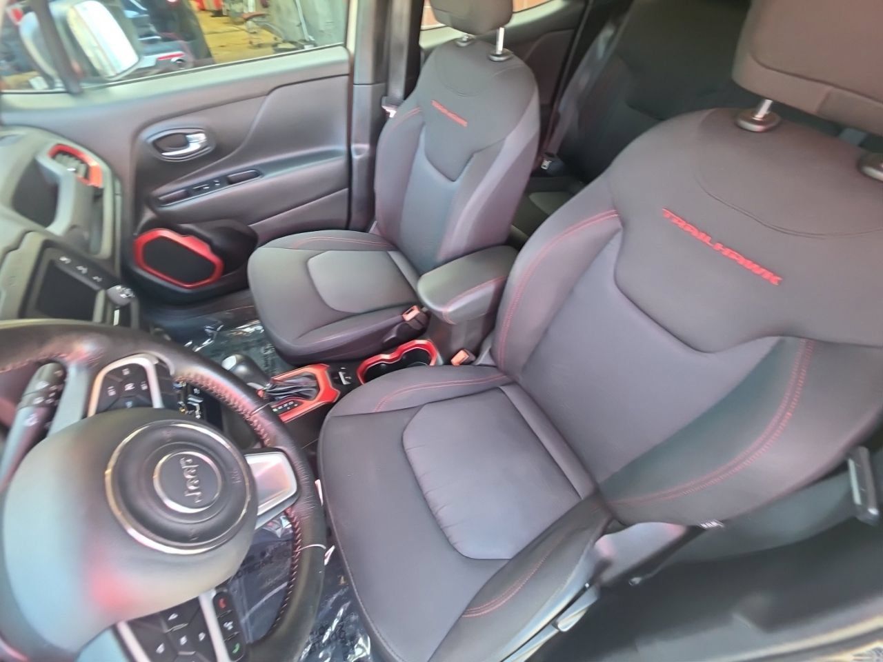 Used 2016 Jeep Renegade Trailhawk AWD/4WD image 14