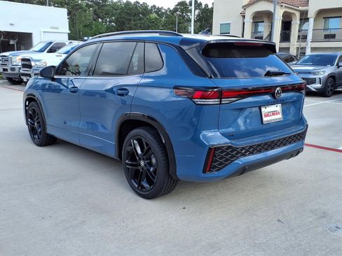 New 2026 Volkswagen Tiguan SE R-Line FWD image 7
