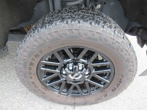 Used 2020 Ford F250 Lariat image 25