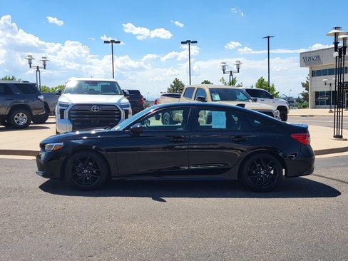 Used 2024 Honda Civic Sport image 7