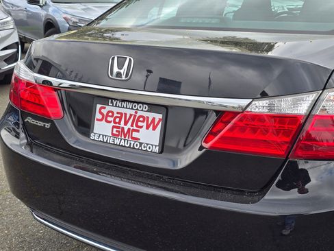 Used 2015 Honda Accord EX-L image 13