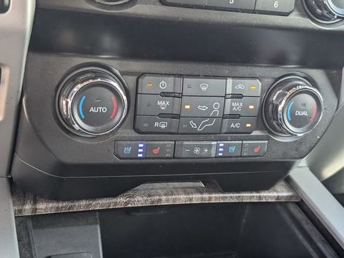 Used 2019 Ford F250 Lariat w/ Lariat Ultimate Package image 18