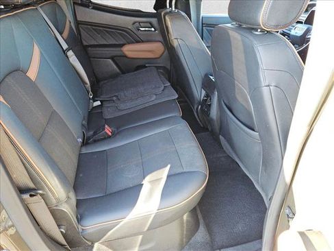 Used 2024 GMC Canyon AT4 image 20