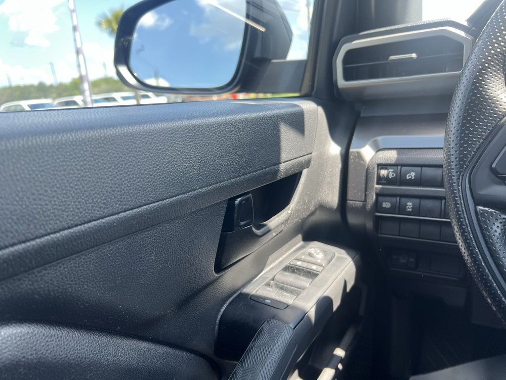 Used 2025 Toyota Tacoma SR5 AWD/4WD image 22
