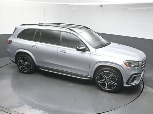 Used 2026 Mercedes-Benz GLS 450 4MATIC image 43