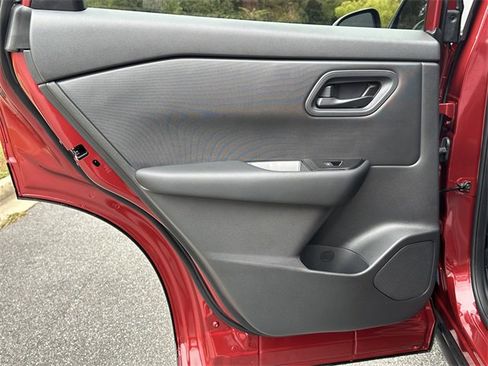 Certified 2025 Nissan Rogue S image 15