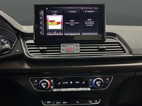 Used 2022 Audi Q5 2.0T Premium w/ Convenience Package image 13