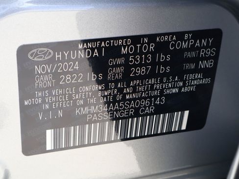 Used 2025 Hyundai Ioniq 6 SEL RWD image 19