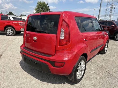 Used 2013 Kia Soul FWD image 7