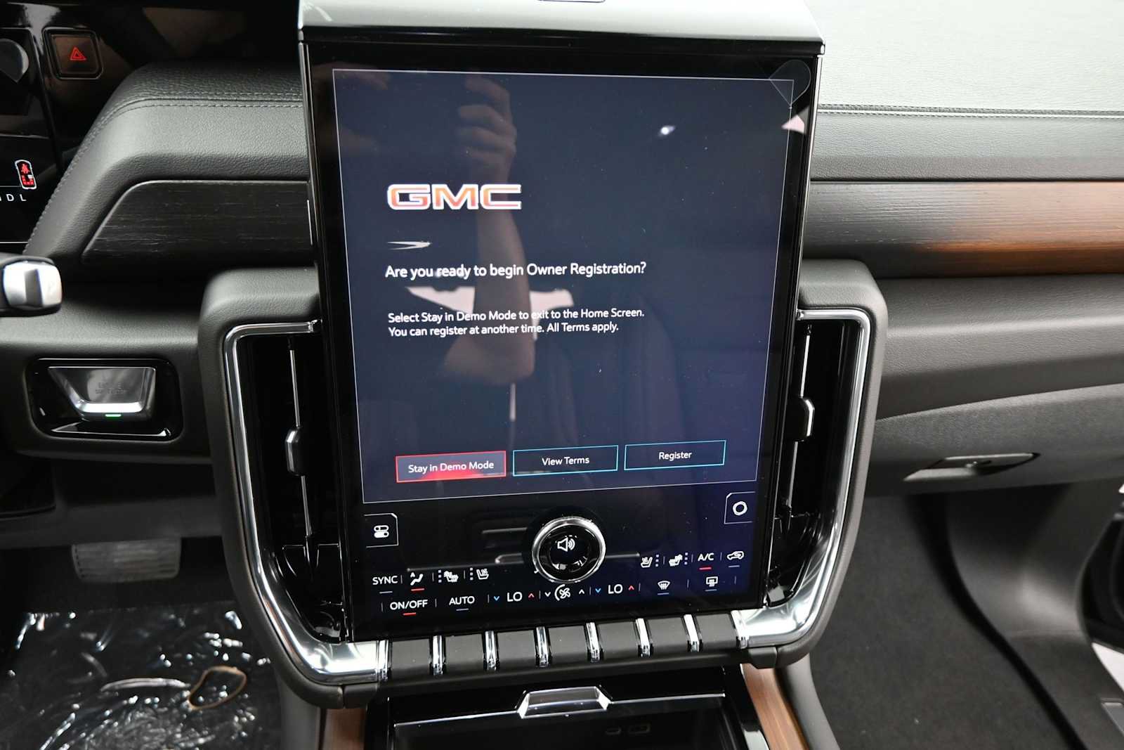 New 2027 GMC Yukon Denali w/ Denali Reserve Package AWD/4WD image 19