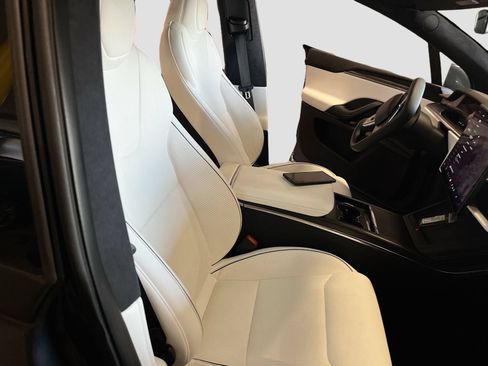 Used 2022 Tesla Model X Plaid AWD/4WD image 28