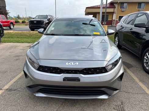 Used 2022 Kia Forte LXS FWD image 1