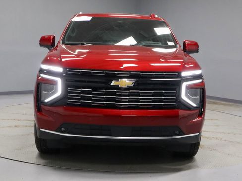 Used 2025 Chevrolet Suburban High Country w/ Sun And Tow Package AWD/4WD image 6