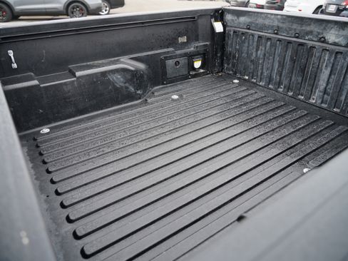 Used 2018 Toyota Tacoma TRD Off-Road image 27