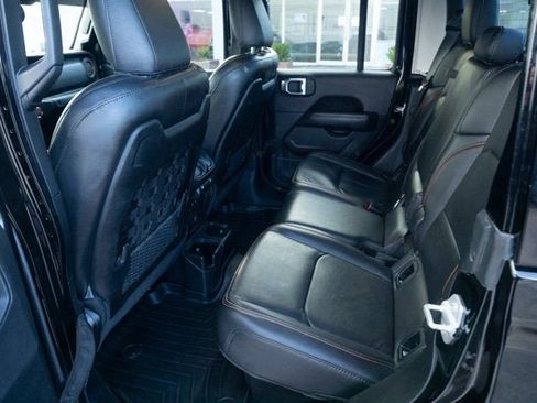 Used 2023 Jeep Gladiator Mojave w/ Cold Weather Group image 29