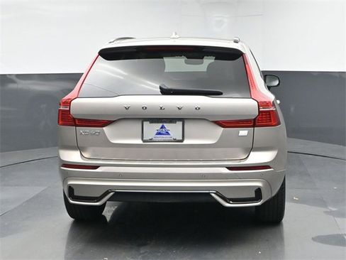 Used 2024 Volvo XC60 T8 Plus w/ Protection Package Premier image 7