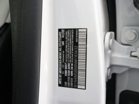 Used 2022 Mercedes-Benz GLB 35 AMG 4MATIC image 64