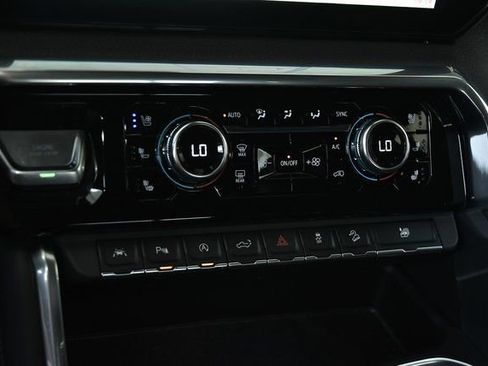 Used 2024 GMC Sierra 1500 Denali w/ Technology Package image 37