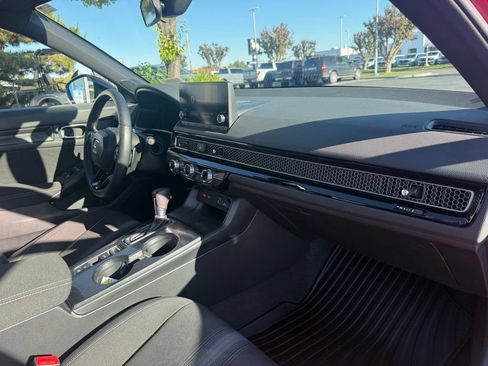 Used 2023 Honda Civic Sport image 32