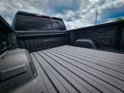 Used 2020 GMC Sierra 1500 AT4 w/ AT4 Premium Package AWD/4WD image 6