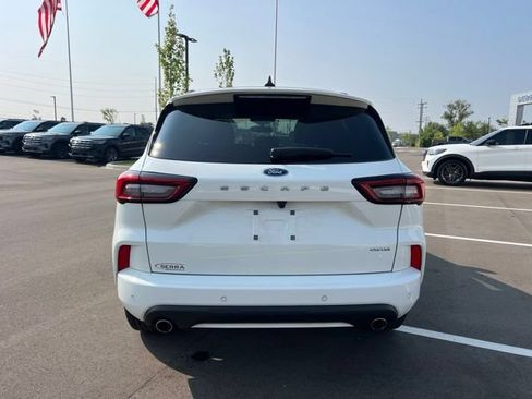 Used 2024 Ford Escape ST-Line w/ Tech Pack #1 AWD/4WD image 6