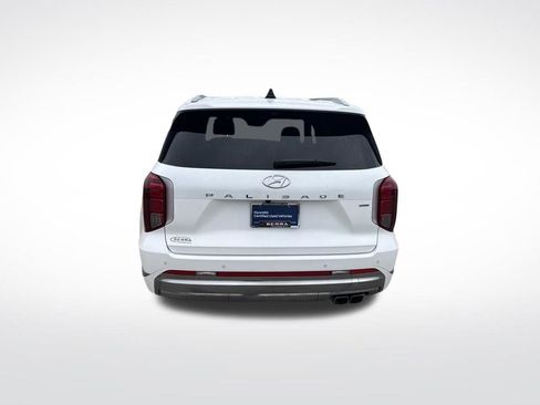 Used 2024 Hyundai Palisade Calligraphy image 4