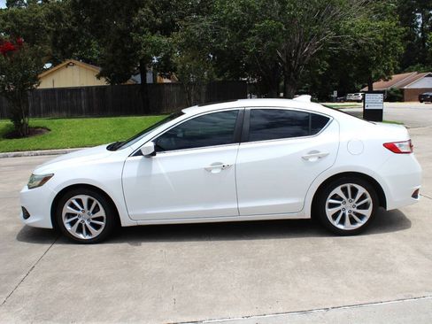 Used 2016 Acura ILX FWD image 2