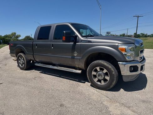 Used 2011 Ford F250 Lariat w/ Lariat Interior Pkg AWD/4WD image 1