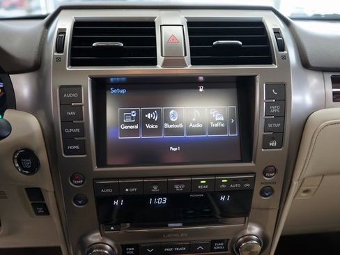 Used 2017 Lexus GX 460 image 37