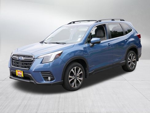 Used 2023 Subaru Forester Limited AWD/4WD image 3