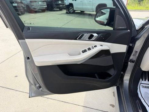 Used 2025 BMW X5 M60i AWD/4WD image 11